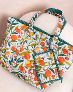 Weekend Bag With Pouch in Butterfly Grove