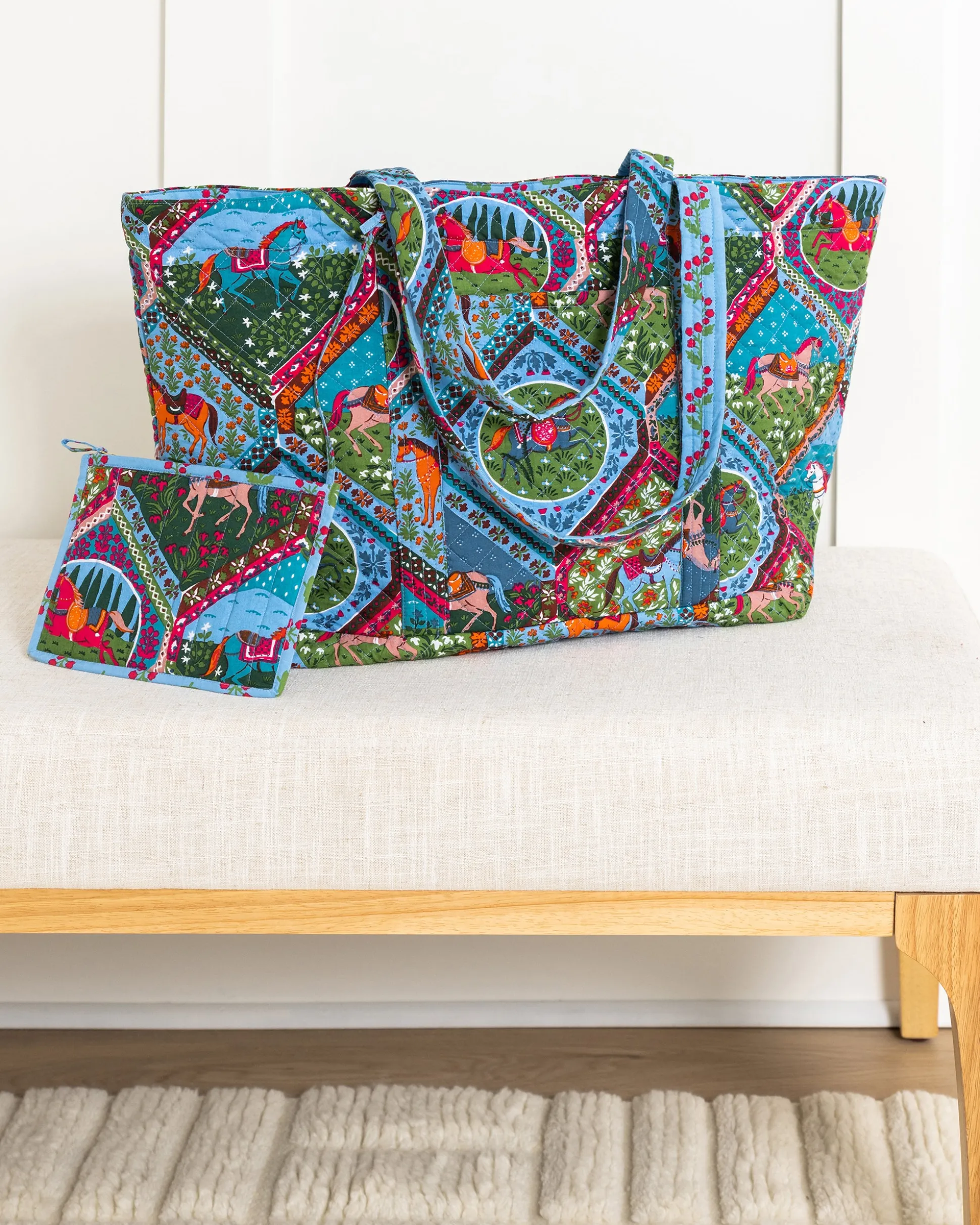 Weekend Bag with Pouch in High Horse