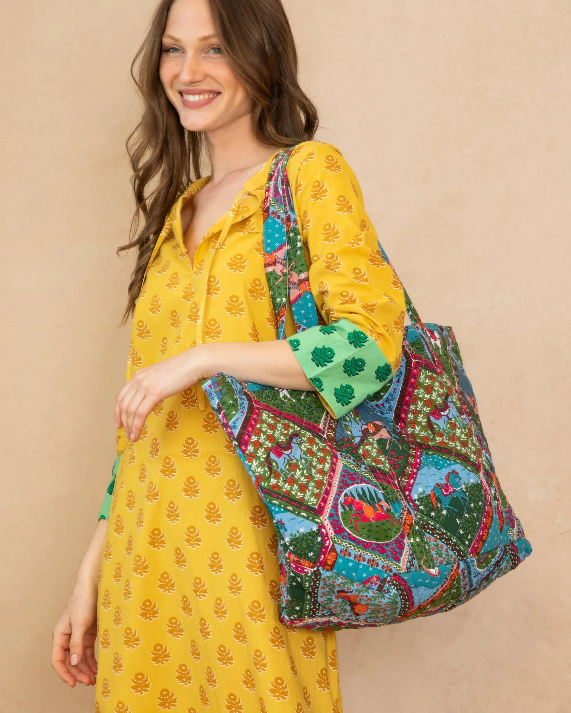 Weekend Bag with Pouch in High Horse