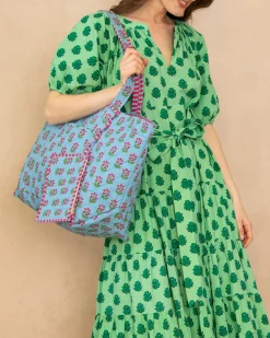 Weekend Bag with Pouch in In Bloom